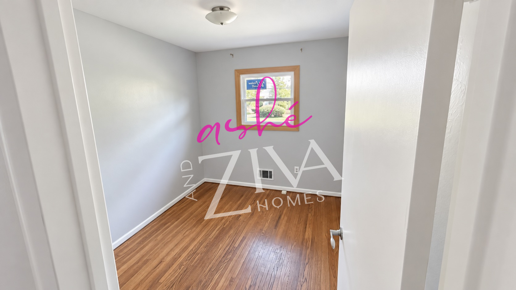 Bedroom front middle at 1709 Freeman